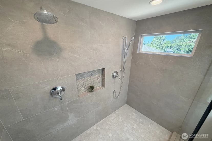 Property photo for 6349 114th Avenue Se, Bellevue photo 20