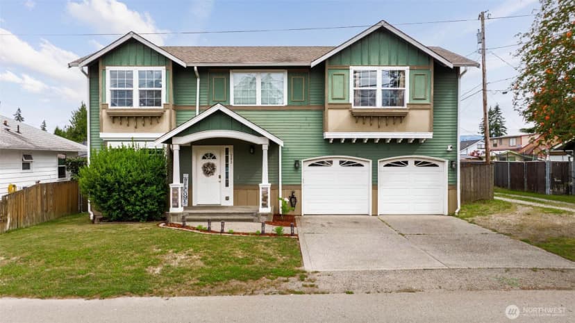 Property photo for 303 E Highland Drive, Arlington