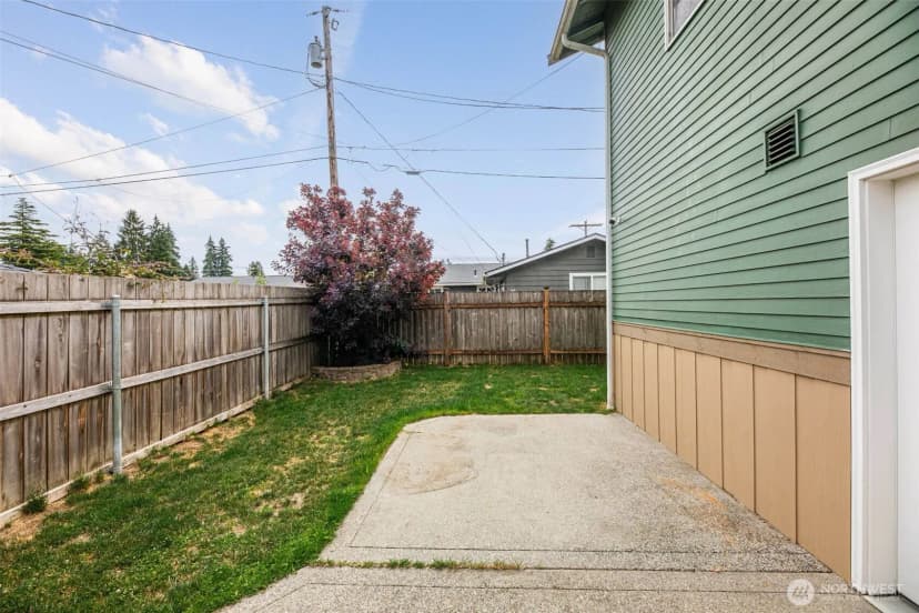 Property photo for 303 E Highland Drive, Arlington photo 30