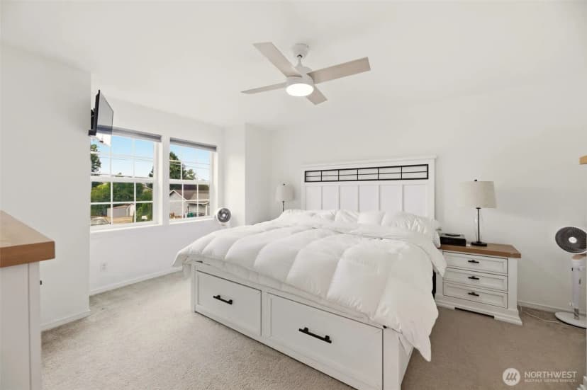 Property photo for 303 E Highland Drive, Arlington photo 17