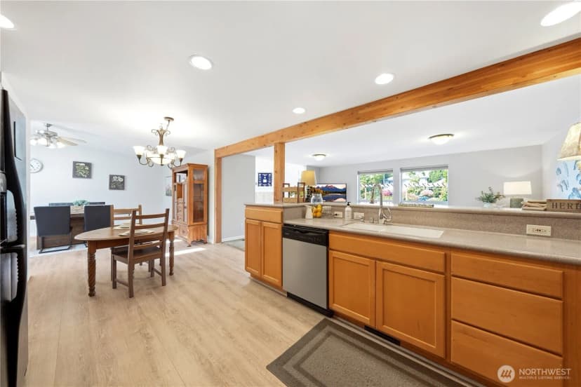Property photo for 20611 6th Place W, Lynnwood photo 16