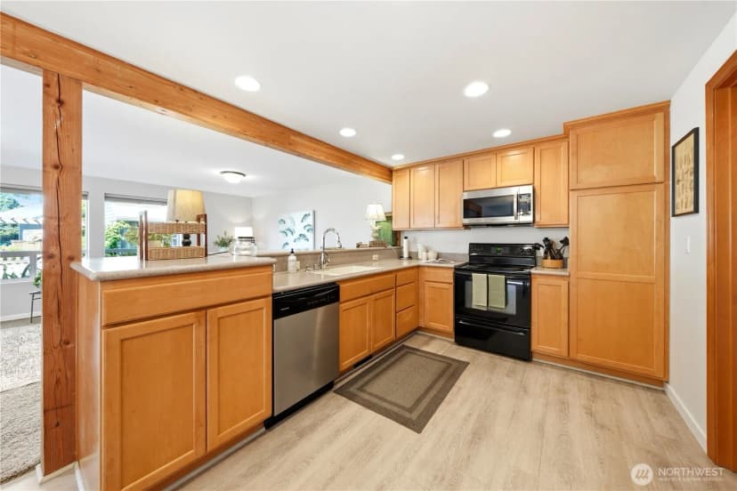 Property photo for 20611 6th Place W, Lynnwood photo 13