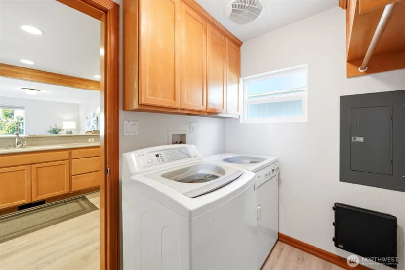 Property photo for 20611 6th Place W, Lynnwood photo 17