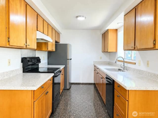 Property photo for 3110 Chelsea Ct Nw, Olympia photo 4