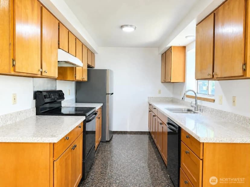 Property photo for 3110 Chelsea Ct Nw, Olympia photo 4