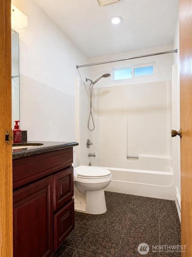Property photo for 3110 Chelsea Ct Nw, Olympia photo 5