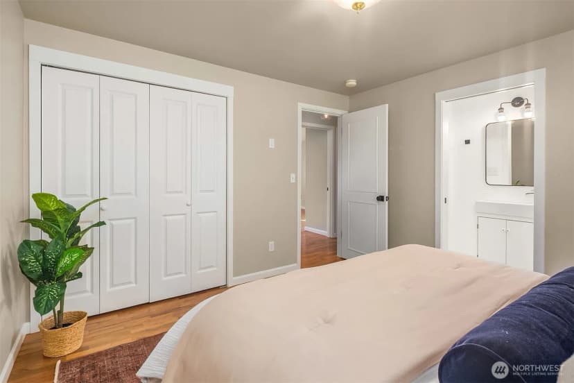Property photo for 23823 86th Avenue W, Edmonds photo 16