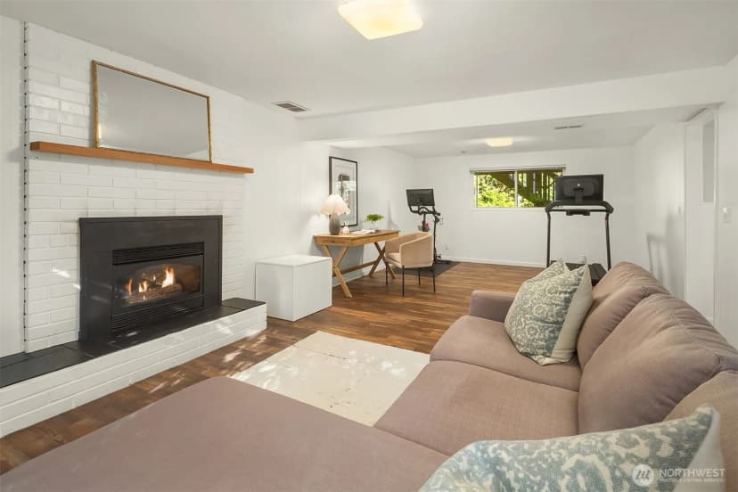Property photo for 23823 86th Avenue W, Edmonds photo 22