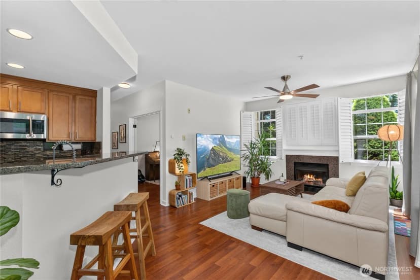 Property photo for 1855 Se Trossachs Boulevard #2001, Sammamish photo 6