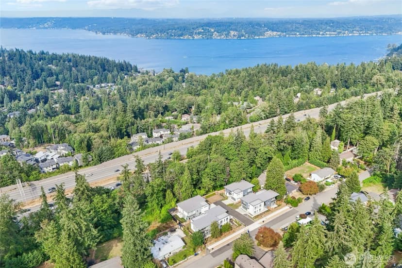 Property photo for 3978 162nd Place Se, Bellevue photo 36