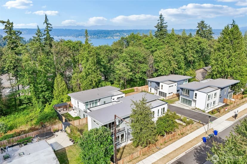 Property photo for 3978 162nd Place Se, Bellevue photo 35