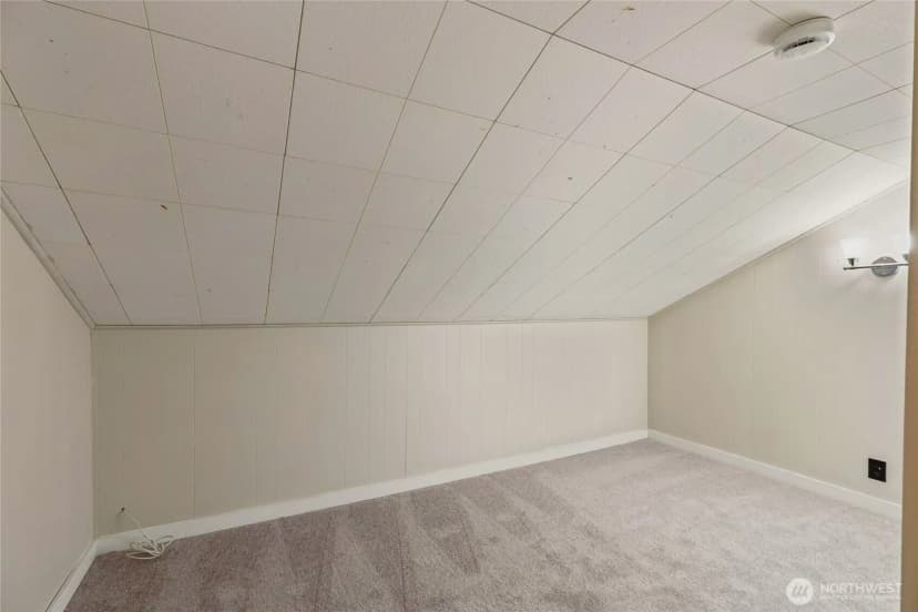 Property photo for 10655 132nd Avenue Ne, Kirkland photo 10