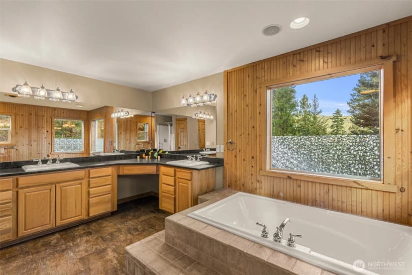 Property photo for 6725 Forest Ridge Drive, Wenatchee photo 23