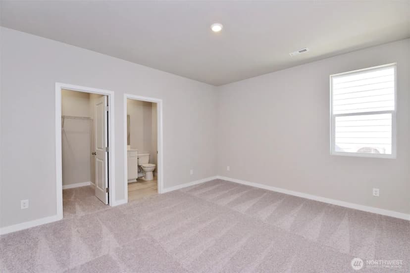 Property photo for 9752 Brown Street Se, Yelm photo 7