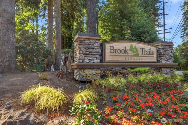Property photo for 14629 Ne 181st Place, Woodinville photo 3