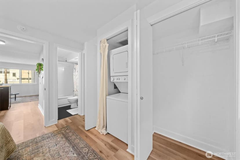 Property photo for 752 Bellevue Avenue E #212, Seattle photo 10