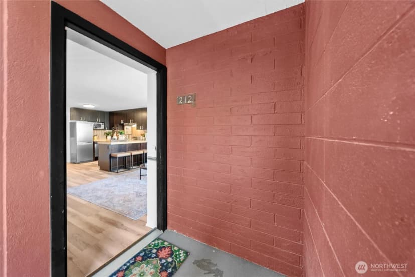 Property photo for 752 Bellevue Avenue E #212, Seattle photo 15