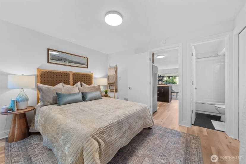 Property photo for 752 Bellevue Avenue E #212, Seattle photo 8