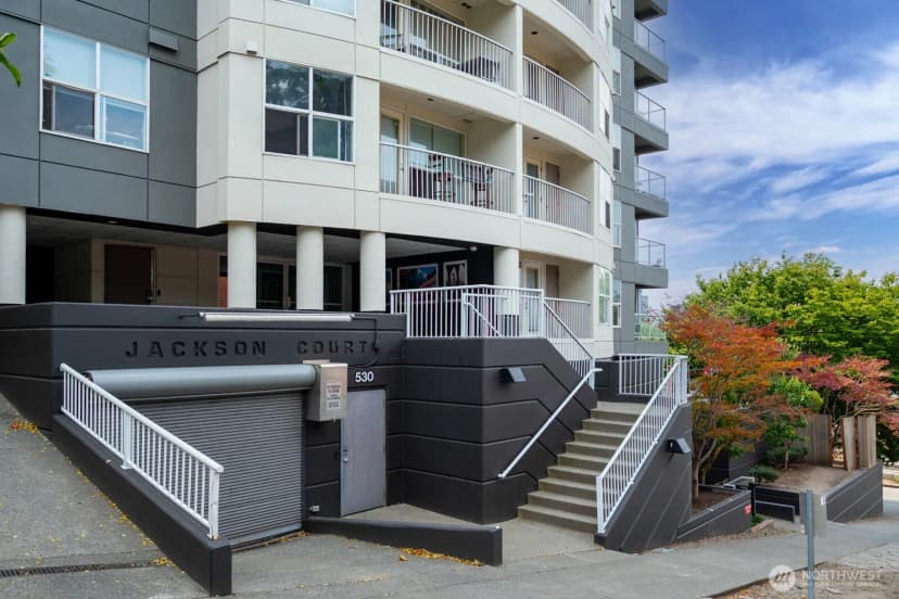 Property photo for 530 Melrose Avenue E #605, Seattle photo 2