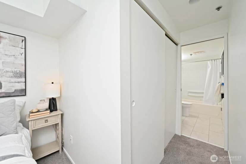 Property photo for 530 Melrose Avenue E #605, Seattle photo 23