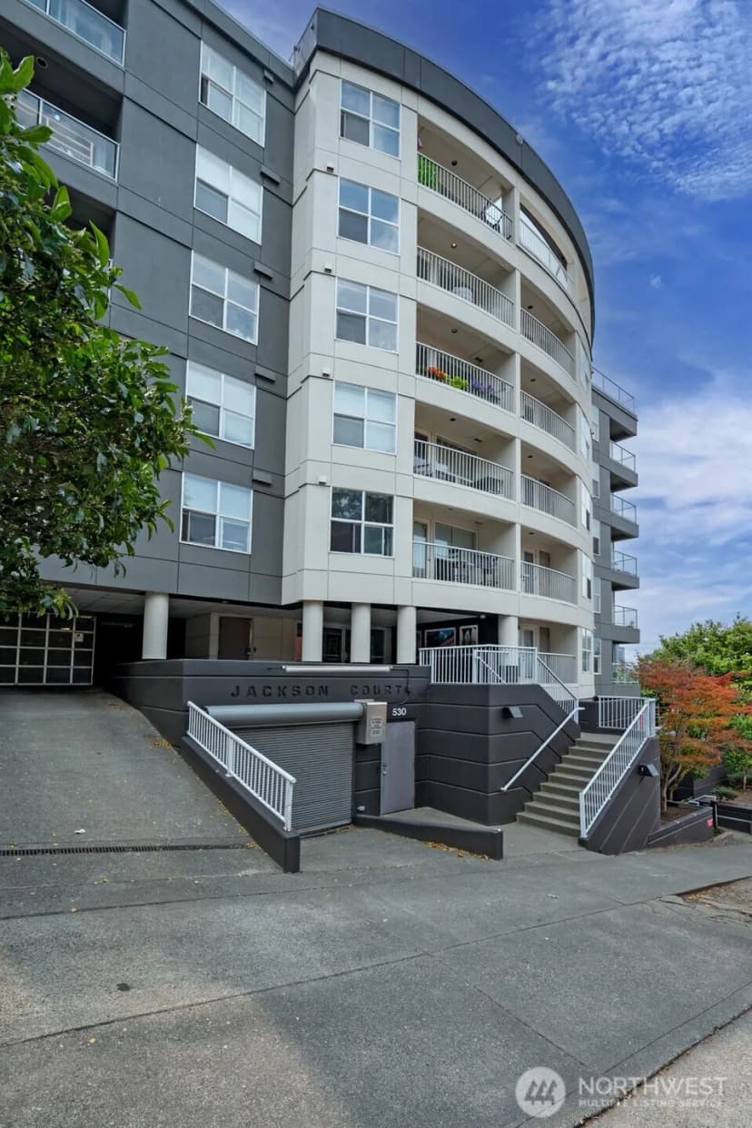 Property photo for 530 Melrose Avenue E #605, Seattle
