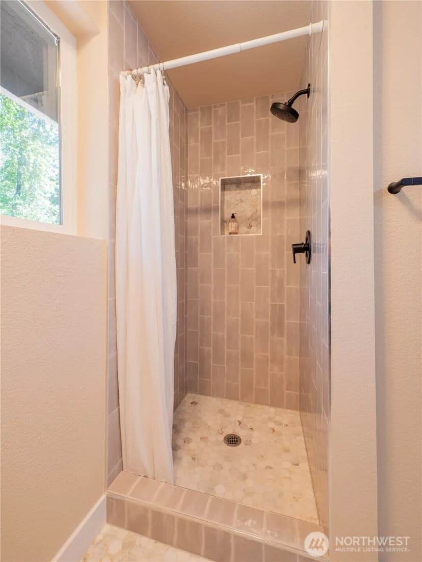 Property photo for 4742 Ruddell Road Se, Lacey photo 18