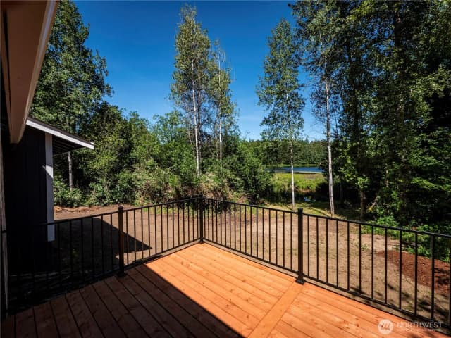 Property photo for 4742 Ruddell Road Se, Lacey photo 3