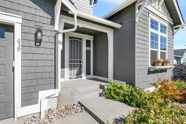 Property photo for 639 S Kent Avenue, East Wenatchee
