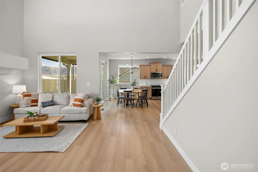 Property photo for 639 S Kent Avenue, East Wenatchee photo 15
