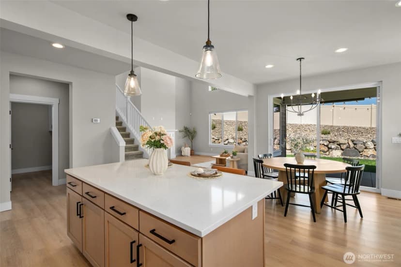 Property photo for 639 S Kent Avenue, East Wenatchee photo 8