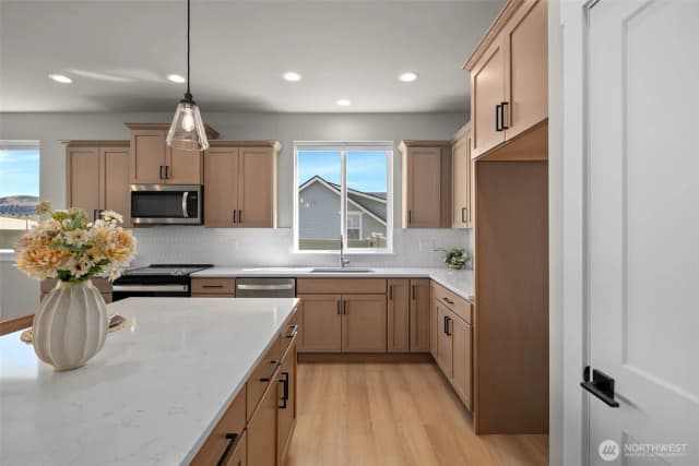 Property photo for 639 S Kent Avenue, East Wenatchee photo 4