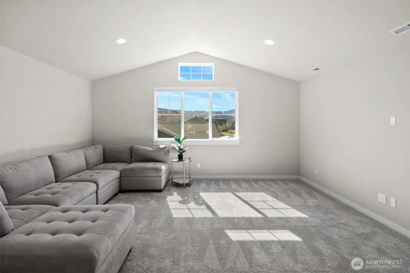 Property photo for 639 S Kent Avenue, East Wenatchee photo 27