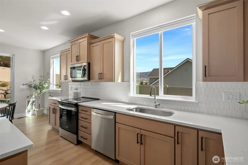 Property photo for 639 S Kent Avenue, East Wenatchee photo 5