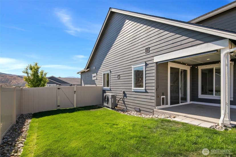 Property photo for 639 S Kent Avenue, East Wenatchee photo 31