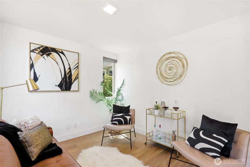 Property photo for 5507 20th Avenue S, Seattle photo 15