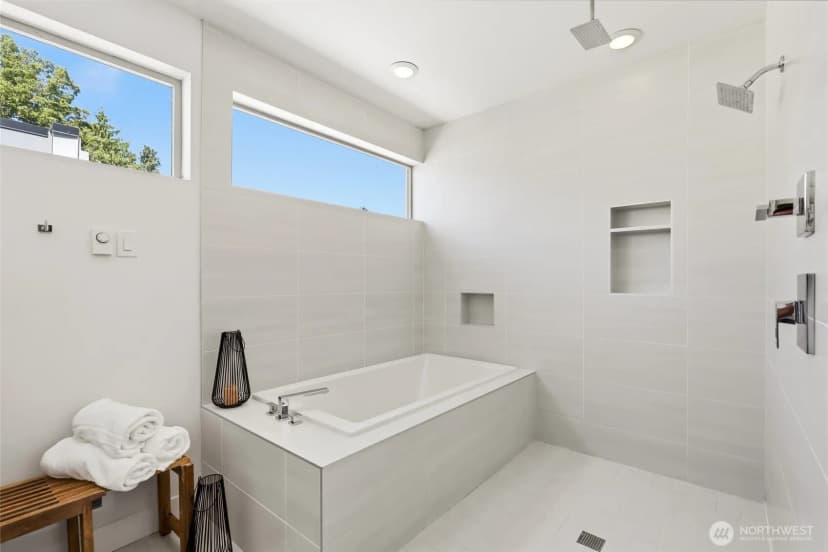 Property photo for 5507 20th Avenue S, Seattle photo 20