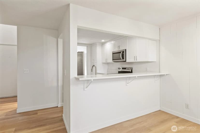 Property photo for 6582 137th Avenue Ne #415, Redmond photo 9