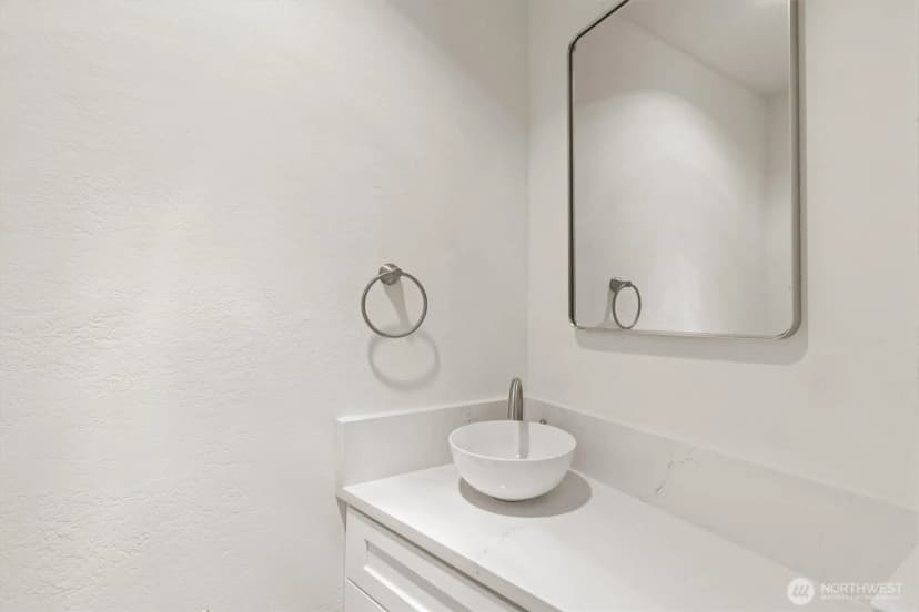 Property photo for 6582 137th Avenue Ne #415, Redmond photo 4