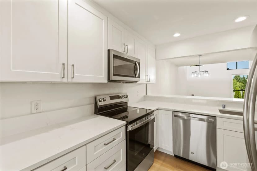 Property photo for 6582 137th Avenue Ne #415, Redmond photo 6