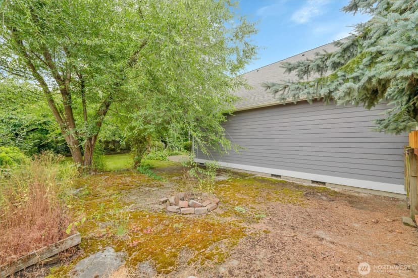 Property photo for 205 Spring Place, Enumclaw photo 38