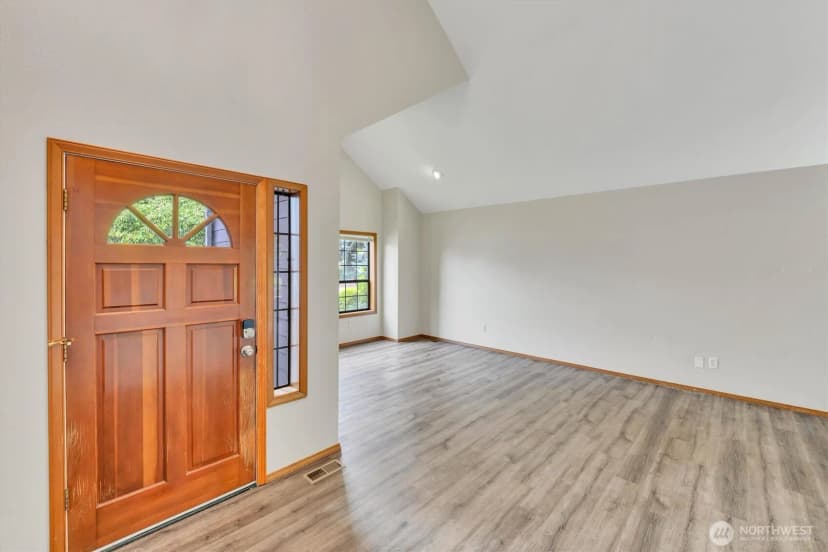 Property photo for 205 Spring Place, Enumclaw photo 5