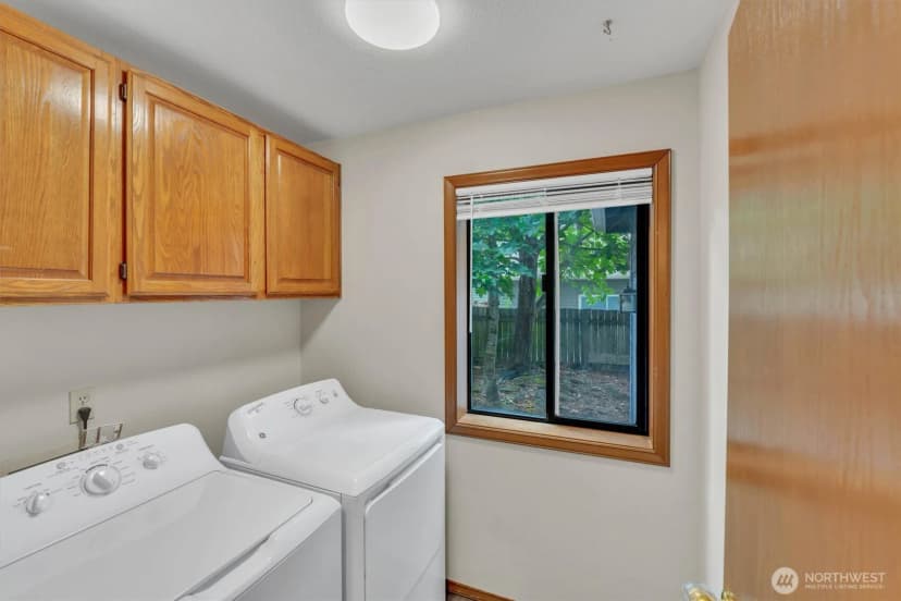 Property photo for 205 Spring Place, Enumclaw photo 32
