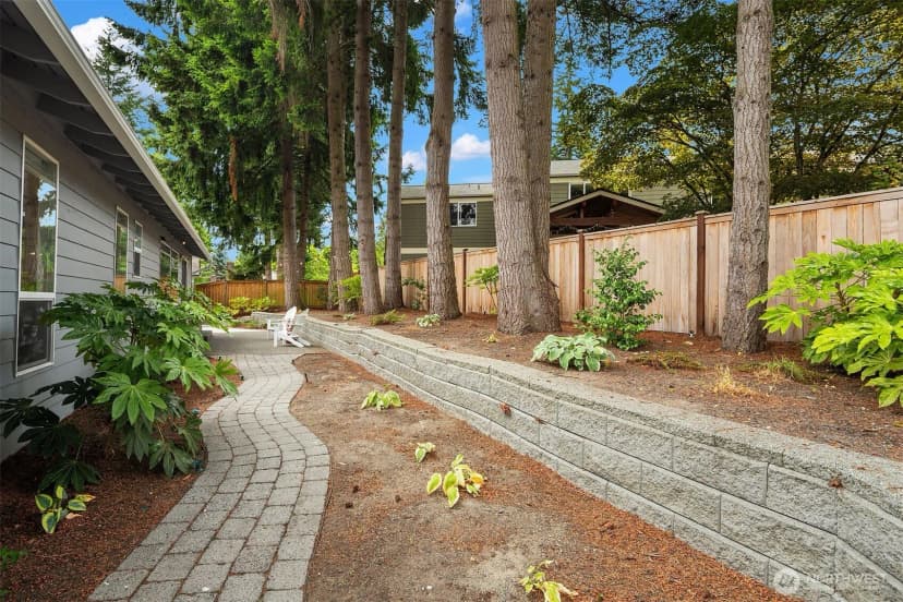 Property photo for 6203 144th Avenue Ne, Redmond photo 29