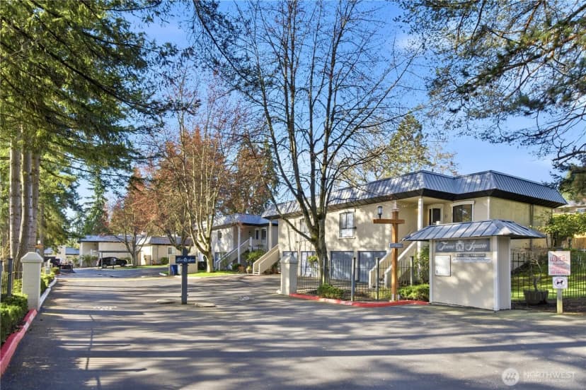 Property photo for 1603 103rd Pl Ne #o7, Bellevue photo 22