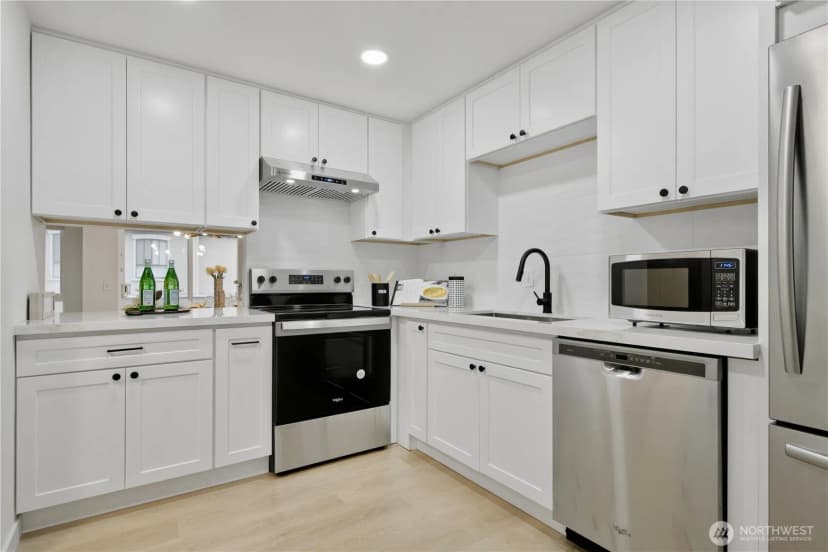 Property photo for 1603 103rd Pl Ne #o7, Bellevue photo 10