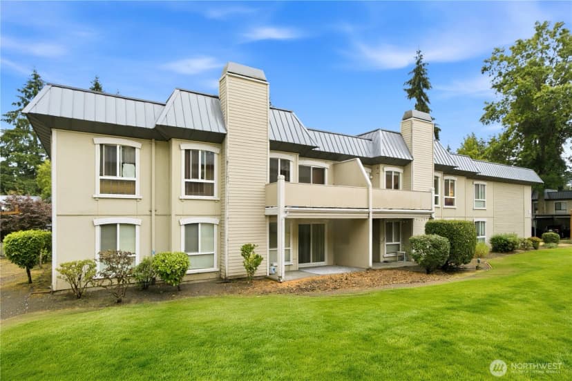 Property photo for 1603 103rd Pl Ne #o7, Bellevue photo 19