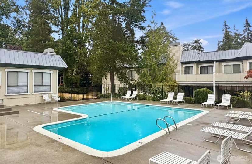 Property photo for 1603 103rd Pl Ne #o7, Bellevue photo 24