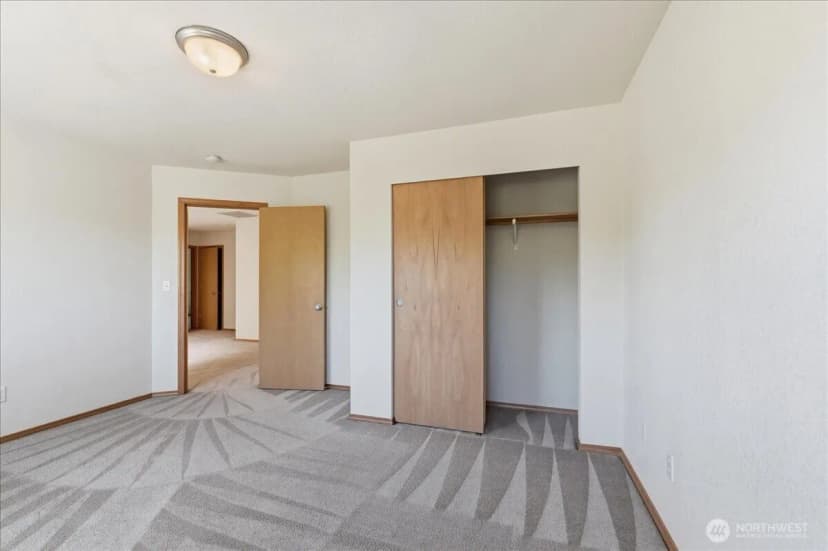 Property photo for 4227 Shale Street Se, Lacey photo 24