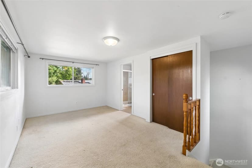 Property photo for 1033 151st Avenue Se, Bellevue photo 24