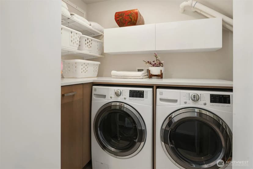Property photo for 2804 Fairview Avenue E, Seattle photo 8